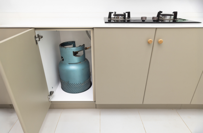 Rak Gas Tarik & Area Sink Praktis
